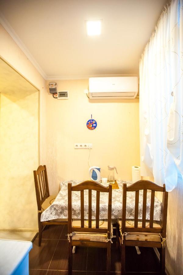 Guest House Happy Holidays Tbilisi Luaran gambar